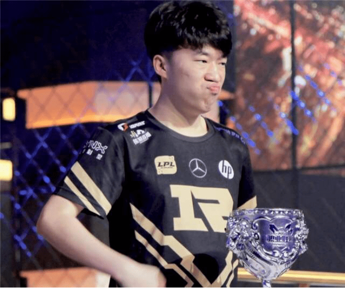 贴近本地特 贴近本地特